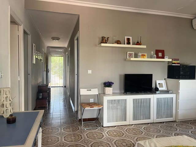 4 soverom Villa til salgs i Oliva Nova, Oliva med garasje - € 350 000 (Ref: 9235146)