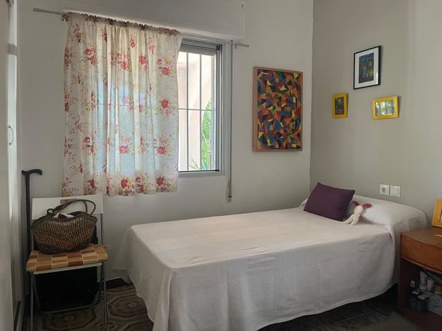 4 soverom Villa til salgs i Oliva Nova, Oliva med garasje - € 350 000 (Ref: 9235146)