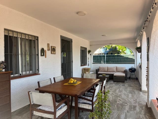 4 soverom Villa til salgs i Oliva Nova, Oliva med garasje - € 350 000 (Ref: 9235146)