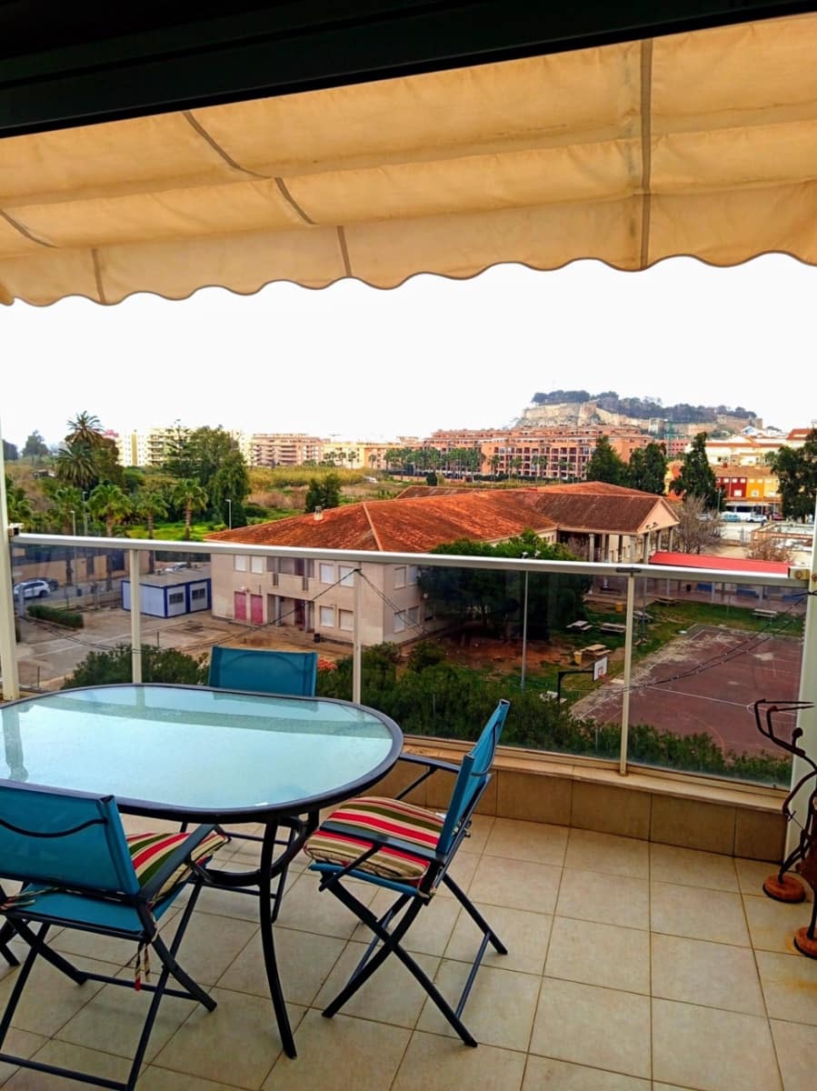 2 soveværelse Lejlighed til salg i Denia med swimmingpool garage - € 338.000 (Ref: 9244460)