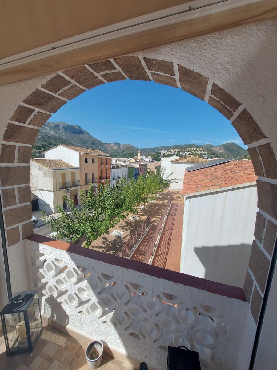 3 soveværelse Villa til salg i L'Atzuvia med garage - € 269.000 (Ref: 9278487)