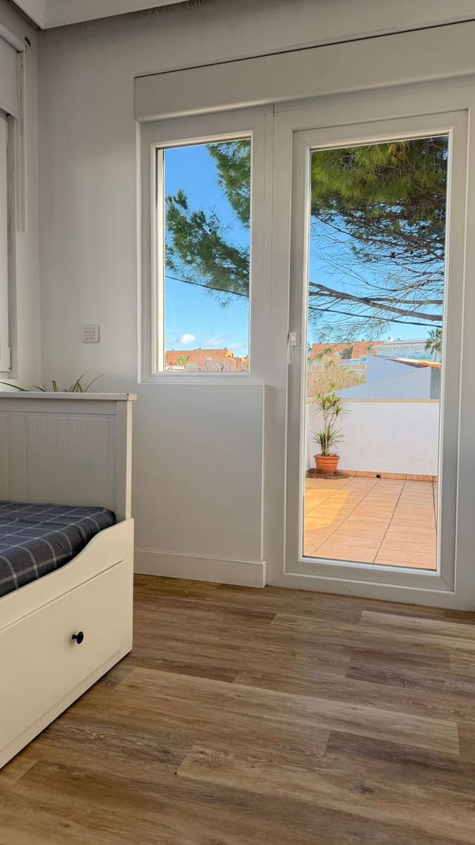 4 sypialnia Willa na sprzedaż w Denia z basenem garażem - 659 000 € (Ref: 9552625)