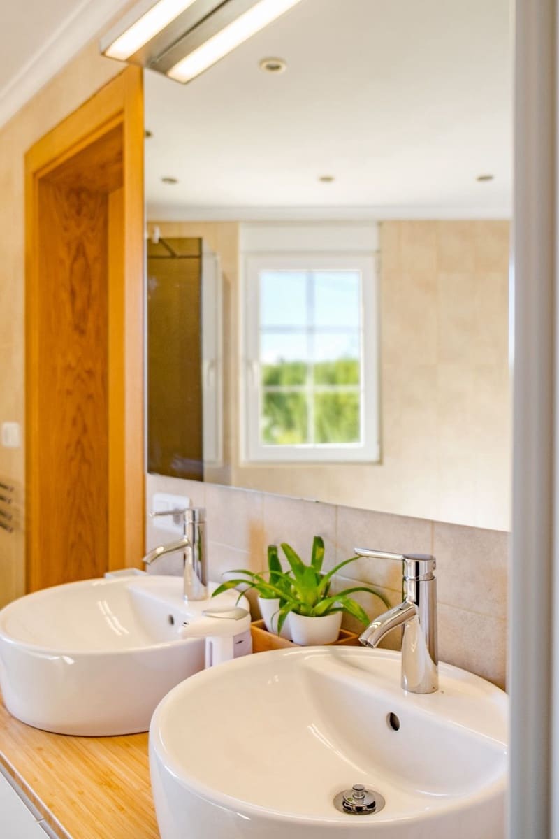 4 sypialnia Willa na sprzedaż w Denia z basenem garażem - 659 000 € (Ref: 9552625)