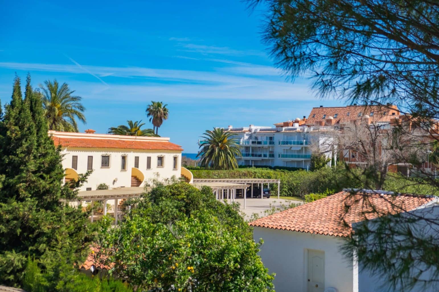 4 sypialnia Willa na sprzedaż w Denia z basenem garażem - 659 000 € (Ref: 9552625)