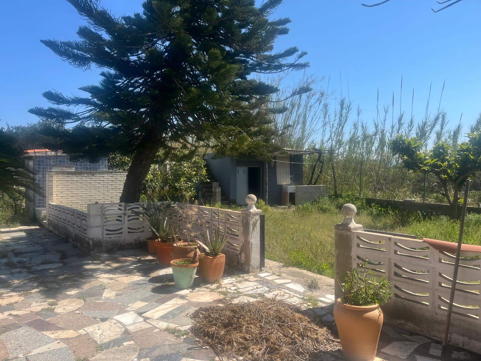 5 bedroom Villa for sale in Oliva with pool garage - € 360,000 (Ref: 9752505)