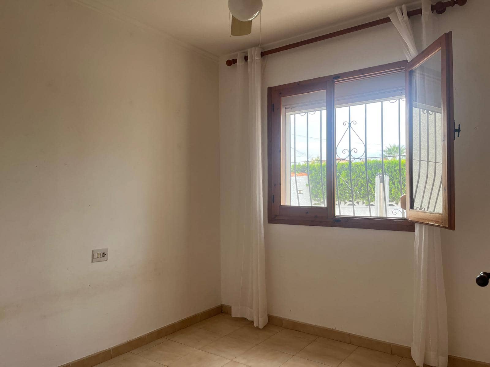 2 bedroom Villa for sale in Els Poblets with pool garage - € 360,000 (Ref: 9823881)