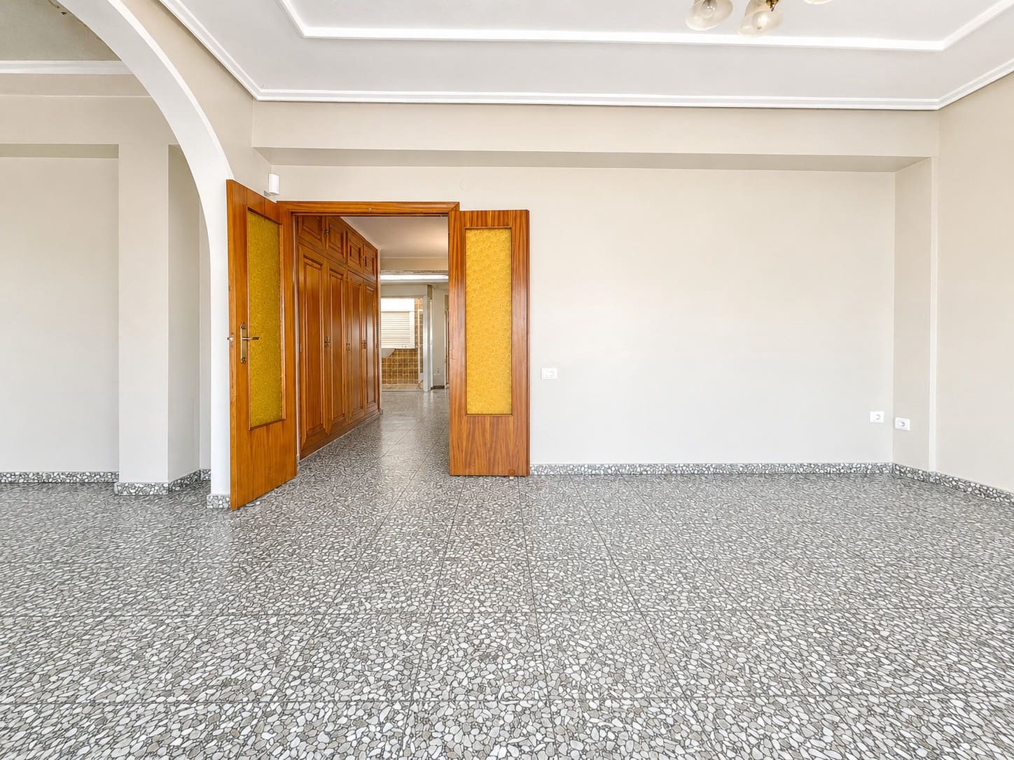 4 soveværelse Lejlighed til salg i Oliva - € 165.000 (Ref: 9983247)