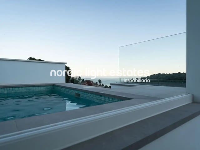 3 soveværelse Semi-Rækkehus til salg i La Herradura, Almuñécar med swimmingpool garage - € 695.000 (Ref: 10001022)