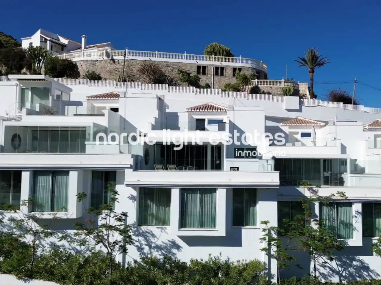 3 soveværelse Semi-Rækkehus til salg i La Herradura med swimmingpool garage - € 695.000 (Ref: 10001022)