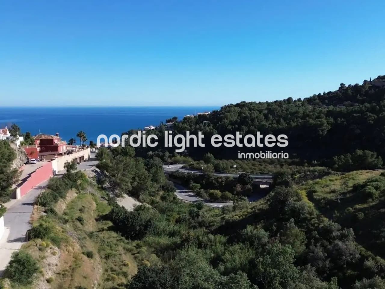 3 soveværelse Semi-Rækkehus til salg i La Herradura med swimmingpool garage - € 695.000 (Ref: 10001022)