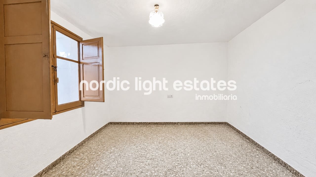 4 quarto Moradia Geminada para venda em Nerja - 318 000 € (Ref: 10007800)