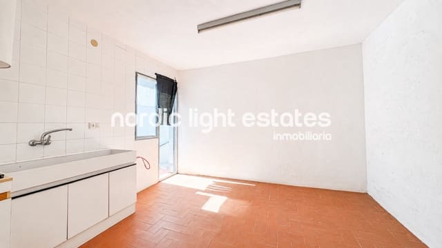 4 quarto Moradia Geminada para venda em Nerja - 318 000 € (Ref: 10007800)