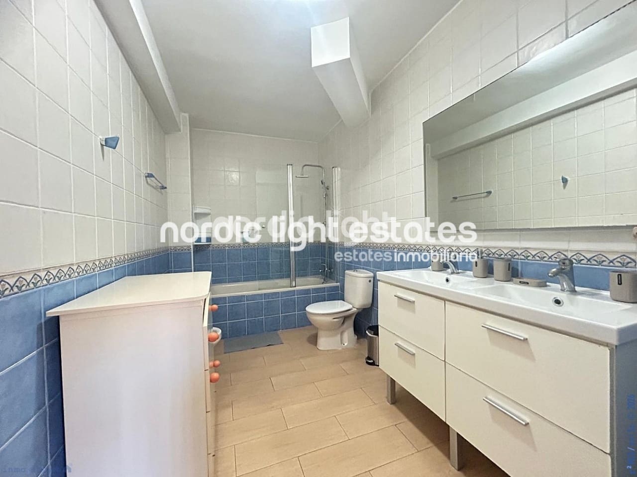 1 sovrum Lägenhet till salu i Nerja med pool garage - 230 000 € (Ref: 10019594)