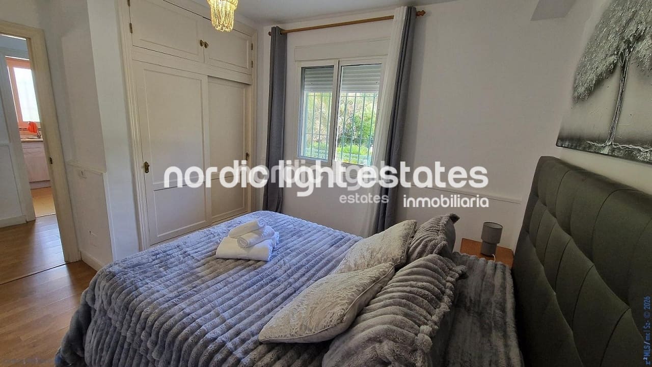 1 sovrum Lägenhet till salu i Nerja med pool garage - 230 000 € (Ref: 10019594)