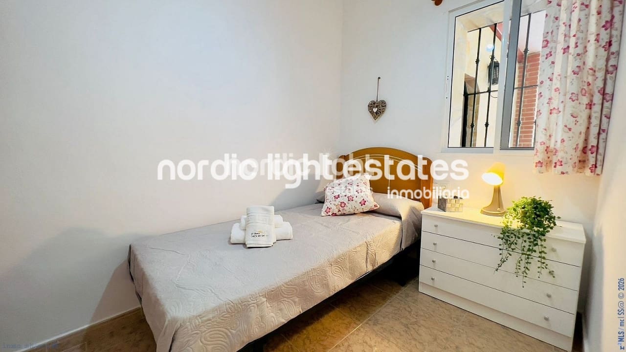 2 soveværelse Finca/Landehus til salg i Torrox med swimmingpool - € 259.000 (Ref: 10023194)