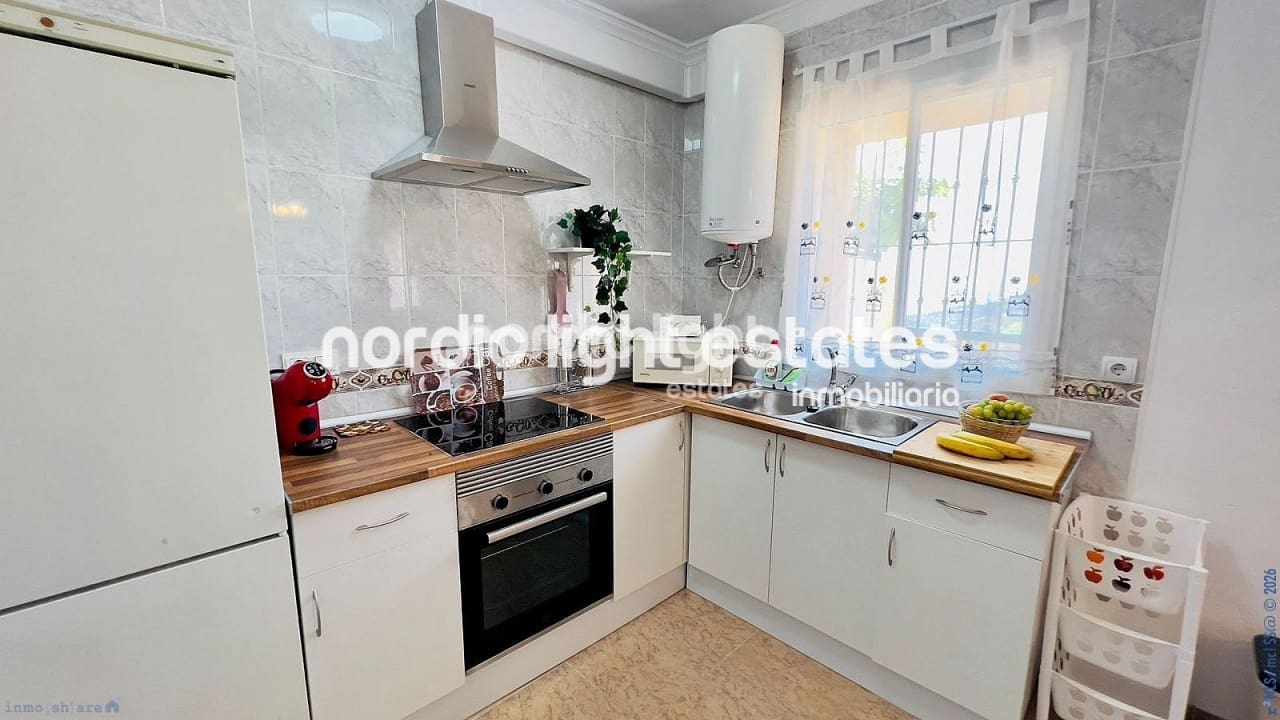 2 soveværelse Finca/Landehus til salg i Torrox med swimmingpool - € 259.000 (Ref: 10023194)