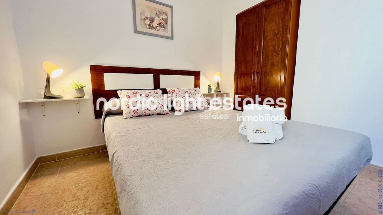 2 soveværelse Finca/Landehus til salg i Torrox med swimmingpool - € 259.000 (Ref: 10023194)