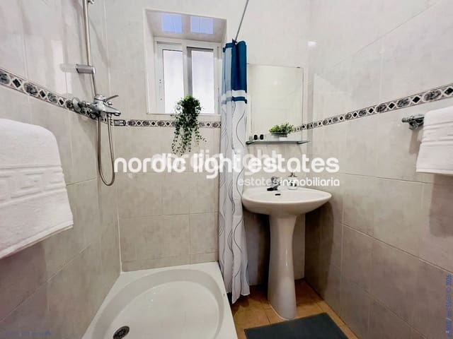 2 soveværelse Finca/Landehus til salg i Torrox med swimmingpool - € 259.000 (Ref: 10023194)