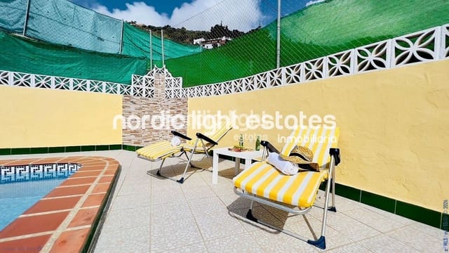 2 soveværelse Finca/Landehus til salg i Torrox med swimmingpool - € 259.000 (Ref: 10023194)