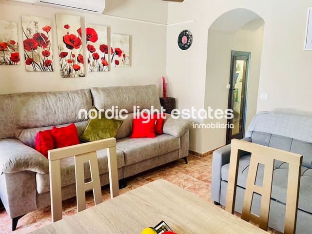 3 chambre Villa/Maison Semi-Mitoyenne à vendre à Alfarnate - 250 000 € (Ref: 10024666)