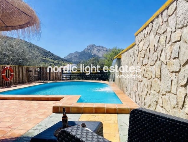 3 chambre Villa/Maison Semi-Mitoyenne à vendre à Alfarnate - 250 000 € (Ref: 10024666)