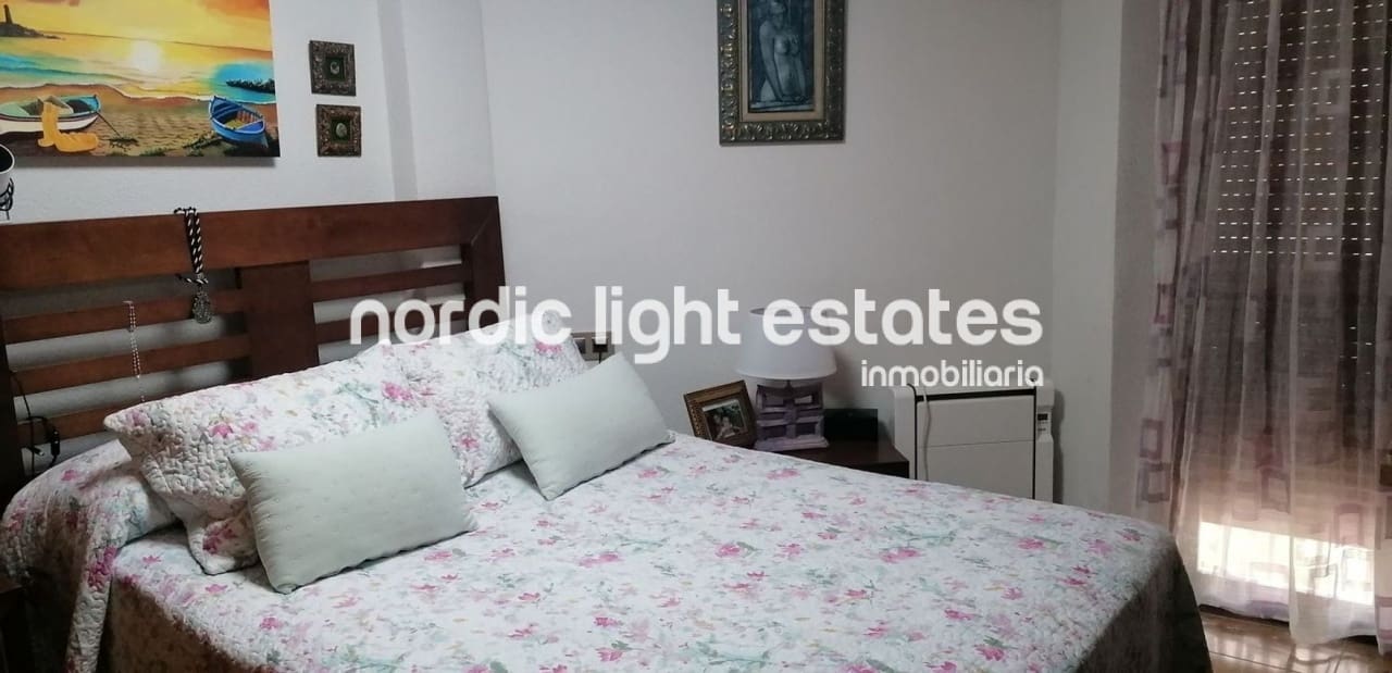 3 quarto Apartamento para venda em Torre del Mar - 320 000 € (Ref: 10029651)
