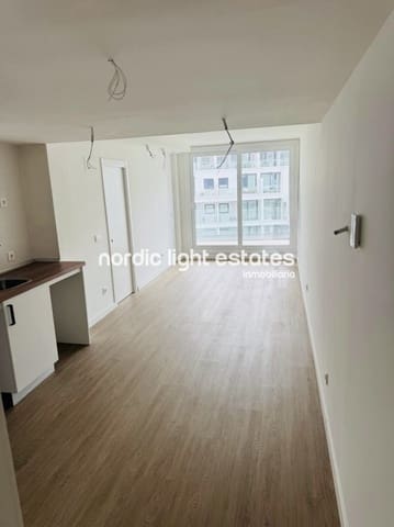 2 bedroom Flat for sale in Fuengirola with pool garage - € 295,000 (Ref: 10034436)