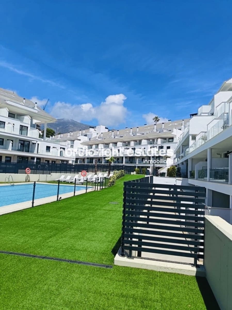 2 bedroom Flat for sale in Fuengirola with pool garage - € 295,000 (Ref: 10034436)