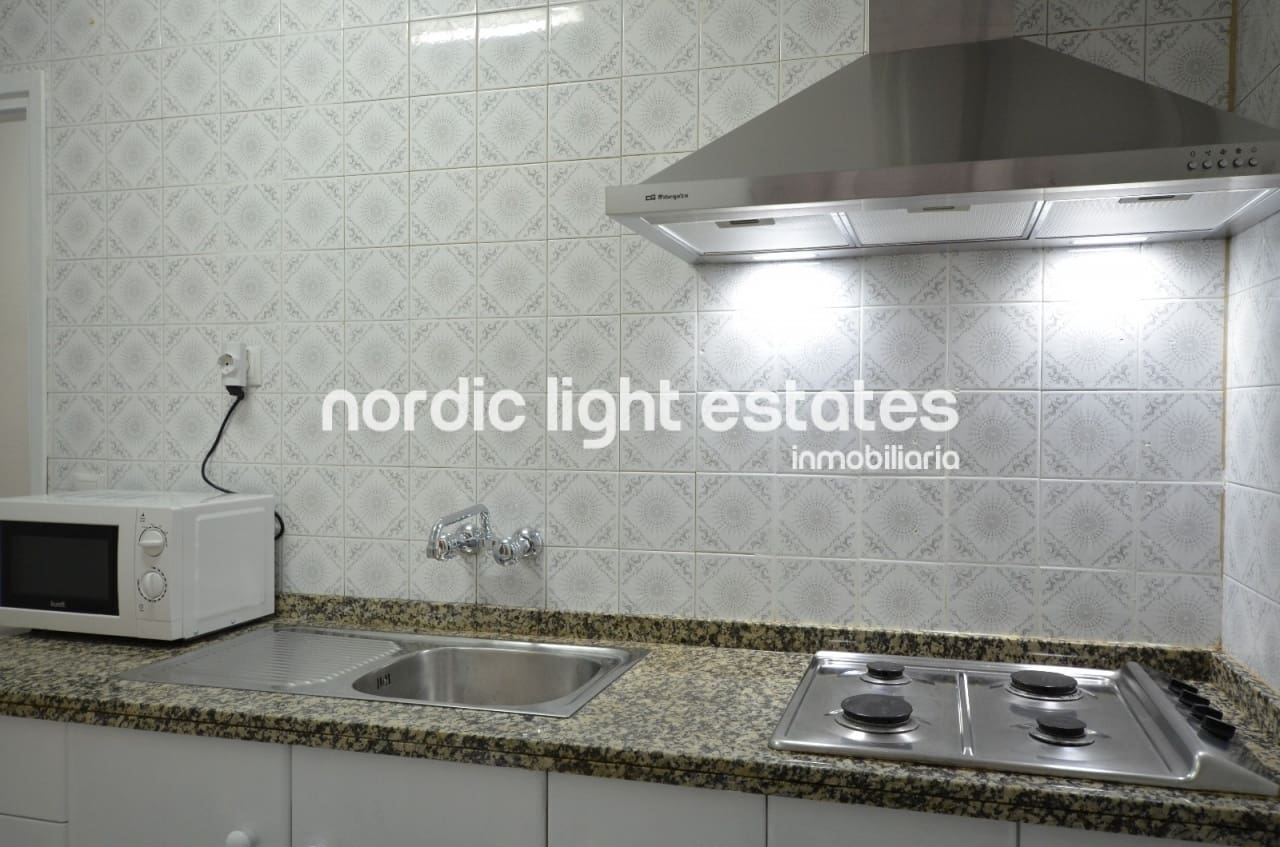 2 bedroom Apartment for rent in Nerja - € 850 (Ref: 10041779)