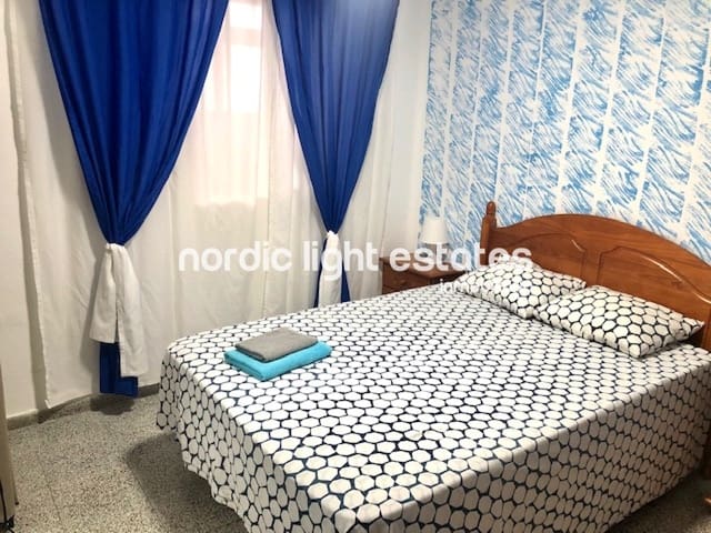 2 bedroom Apartment for rent in Centro, Nerja - € 850 (Ref: 10041779)