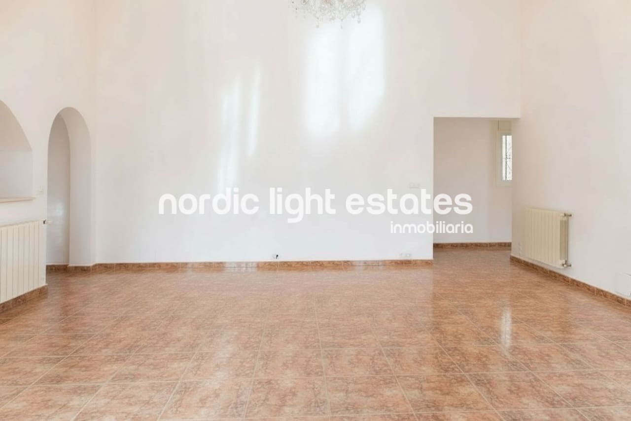 4 makuuhuone Maalaistalo myytävänä paikassa Algarrobo mukana uima-altaan 
autotalli - 495 000 € (Ref: 10052145)