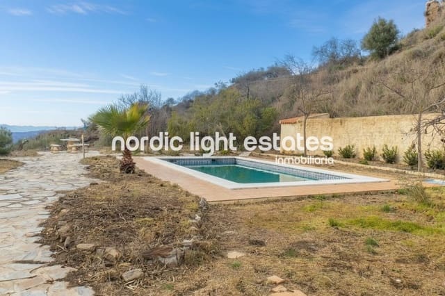 4 makuuhuone Maalaistalo myytävänä paikassa Algarrobo mukana uima-altaan 
autotalli - 495 000 € (Ref: 10052145)