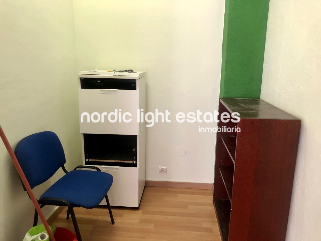 Comercial para arrendar em Nerja - 500 € (Ref: 10057291)