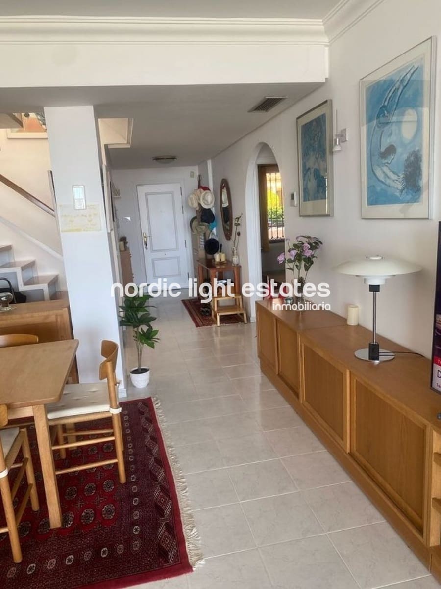 3 quarto Penthouse para venda em Mijas com piscina garagem - 550 000 € (Ref: 10062698)