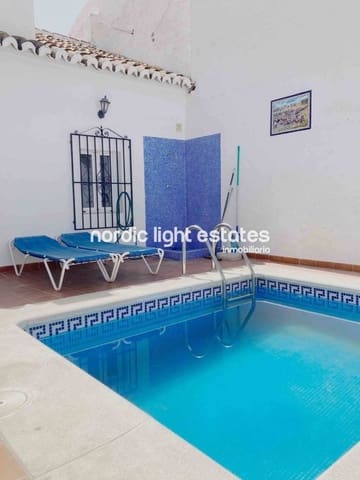 2 chambre Villa/Maison Semi-Mitoyenne à vendre à Nerja avec piscine - 299 999 € (Ref: 10073310)