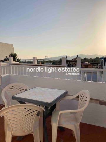 2 chambre Villa/Maison Semi-Mitoyenne à vendre à Nerja avec piscine - 299 999 € (Ref: 10073310)