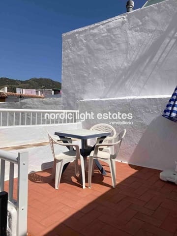 2 chambre Villa/Maison Semi-Mitoyenne à vendre à Nerja avec piscine - 299 999 € (Ref: 10073310)