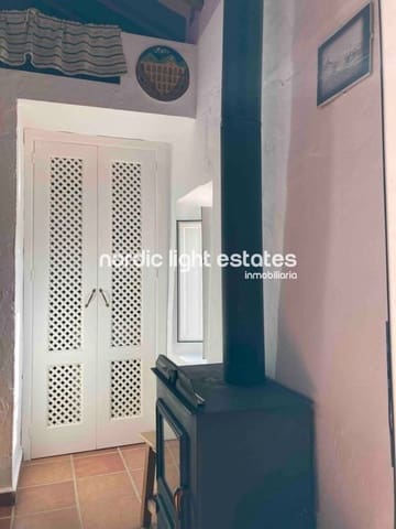 2 chambre Villa/Maison Semi-Mitoyenne à vendre à Nerja avec piscine - 299 999 € (Ref: 10073310)