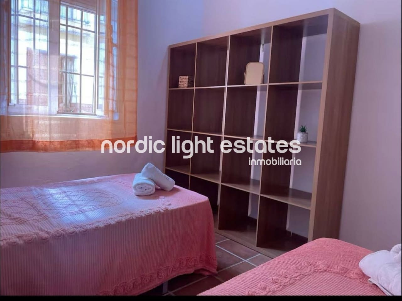 2 soverom Kjedet enebolig til salgs i Nerja med svømmebasseng - € 299 999 (Ref: 10073310)