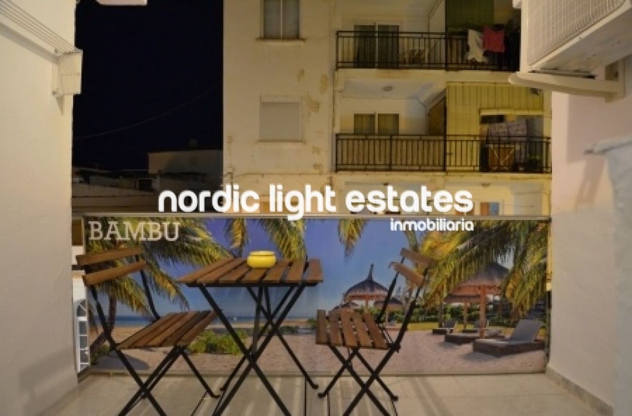 Appartement de 2 chambres à louer à Nerja - 900 € (Ref: 10088559)