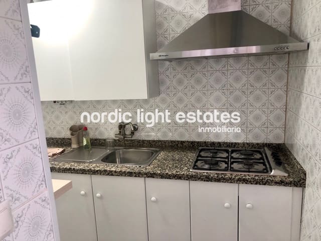 2 quarto Apartamento para arrendar em Centro, Nerja - 900 € (Ref: 10088559)