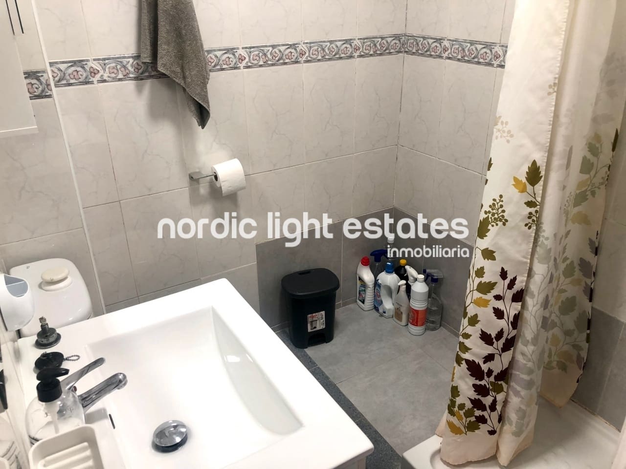 Appartement de 2 chambres à louer à Nerja - 900 € (Ref: 10088559)