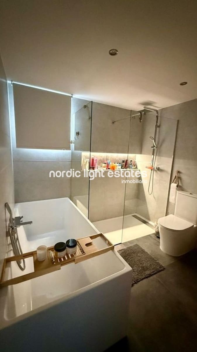 2 sypialnia Mieszkanie na sprzedaż w El Paraiso z basenem - 445 000 € (Ref: 10091393)