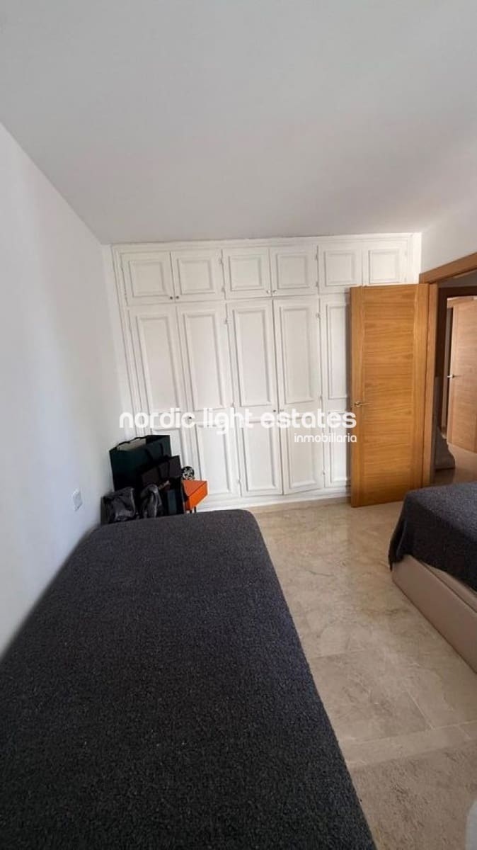 2 sypialnia Mieszkanie na sprzedaż w El Paraiso z basenem - 445 000 € (Ref: 10091393)