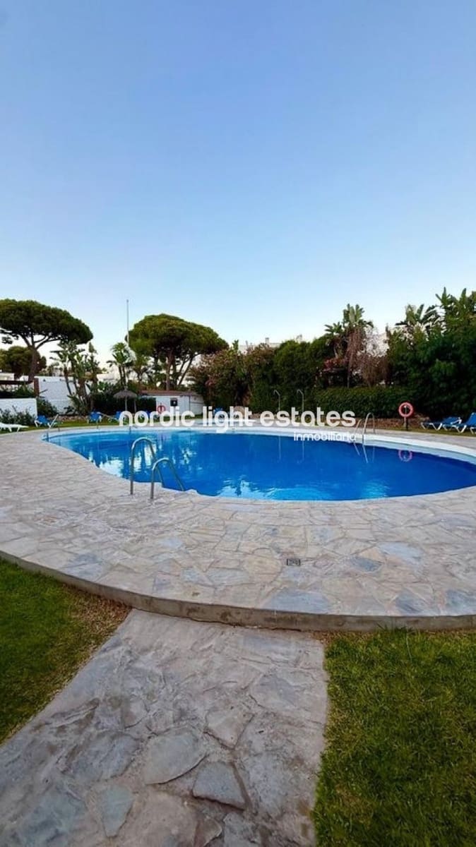 2 sypialnia Mieszkanie na sprzedaż w El Paraiso z basenem - 445 000 € (Ref: 10091393)