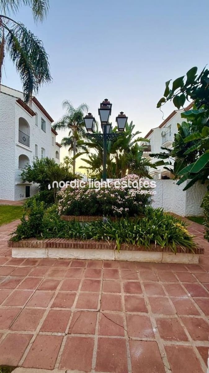 2 sypialnia Mieszkanie na sprzedaż w El Paraiso z basenem - 445 000 € (Ref: 10091393)