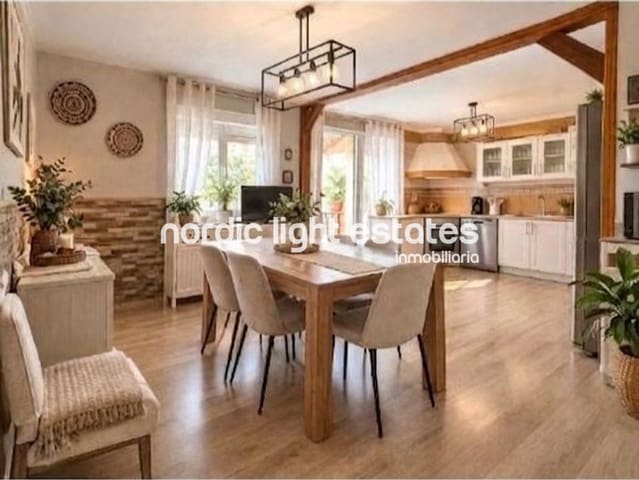 4 sovrum Villa till salu i Puerto de la Torre, Málaga stad med pool garage - 580 000 € (Ref: 10098892)
