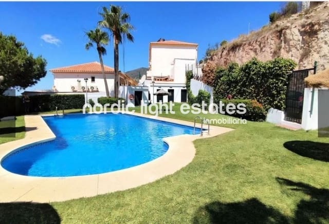 3 makuuhuone Paritalo myytävänä paikassa Benalmadena Costa, Benalmádena mukana uima-altaan 
autotalli - 437 000 € (Ref: 10124885)