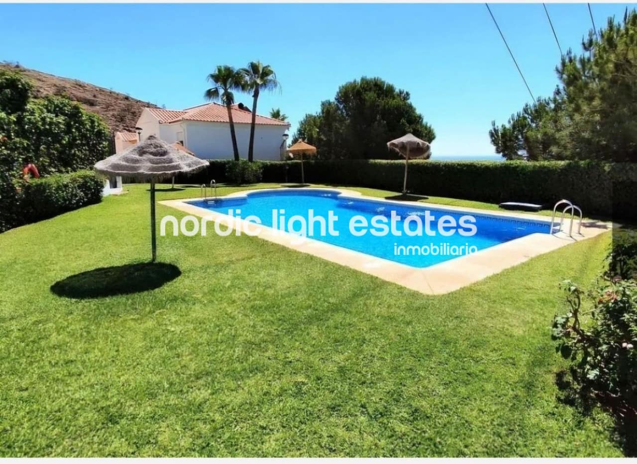 3 makuuhuone Paritalo myytävänä paikassa Benalmadena Costa mukana uima-altaan 
autotalli - 437 000 € (Ref: 10124885)