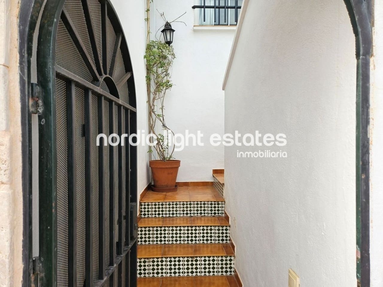 3 makuuhuone Paritalo myytävänä paikassa Benalmadena Costa mukana uima-altaan 
autotalli - 437 000 € (Ref: 10124885)